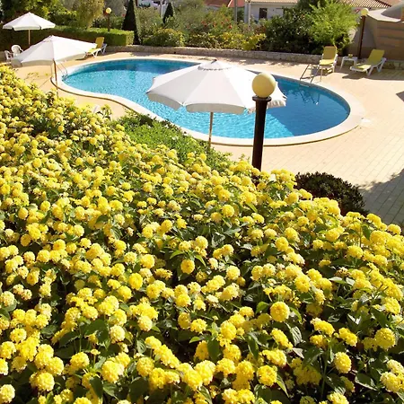 拉格阿多公园酒店 3*